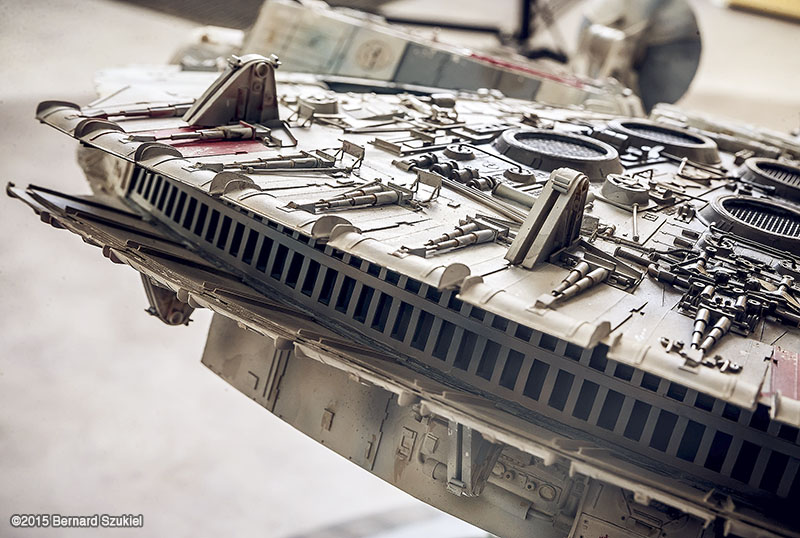 Illustration for article titled Millennium Falcon Papercraft Is A Work Of Art